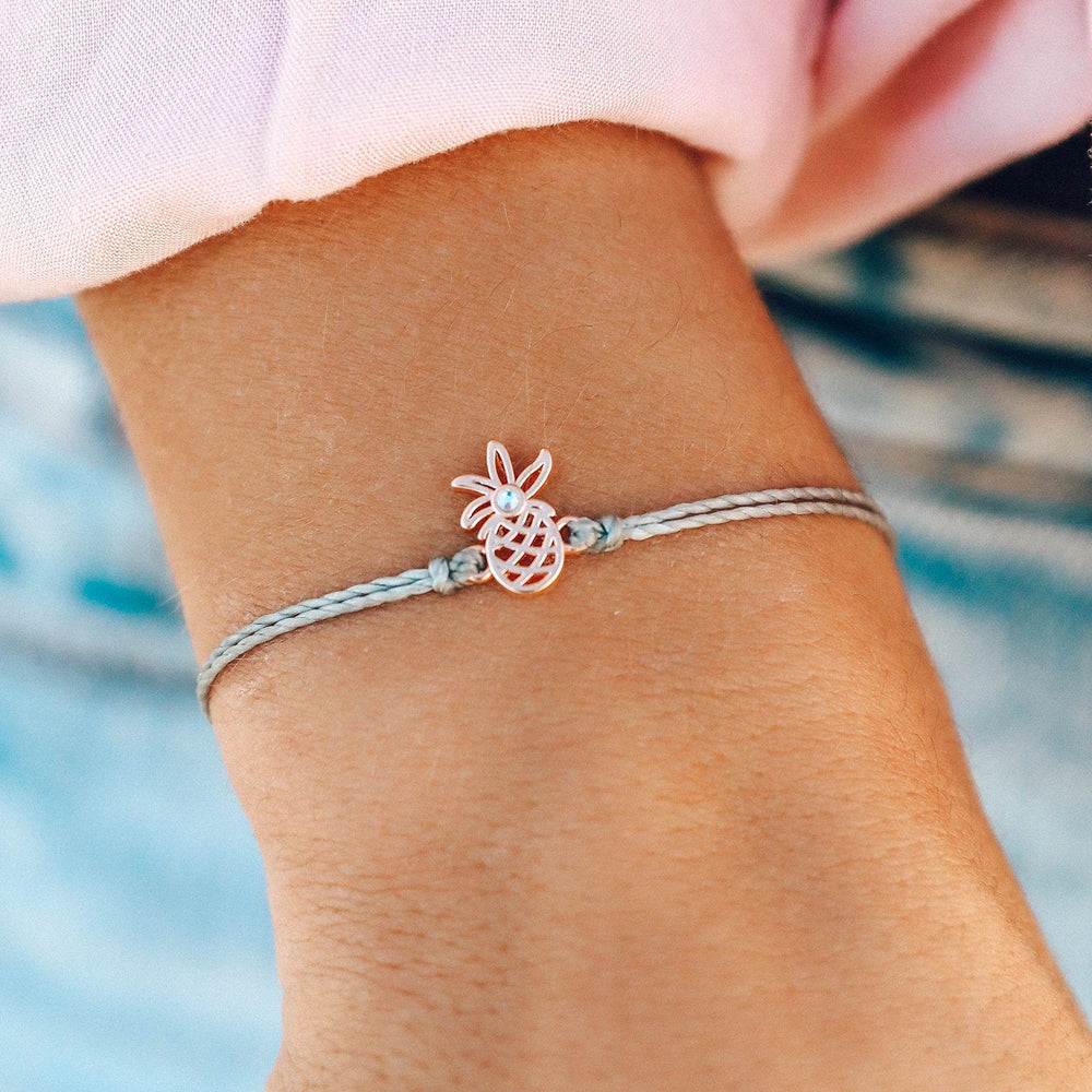 Charm Bracelet - Open Pineapple - Rose Gold - Light Grey