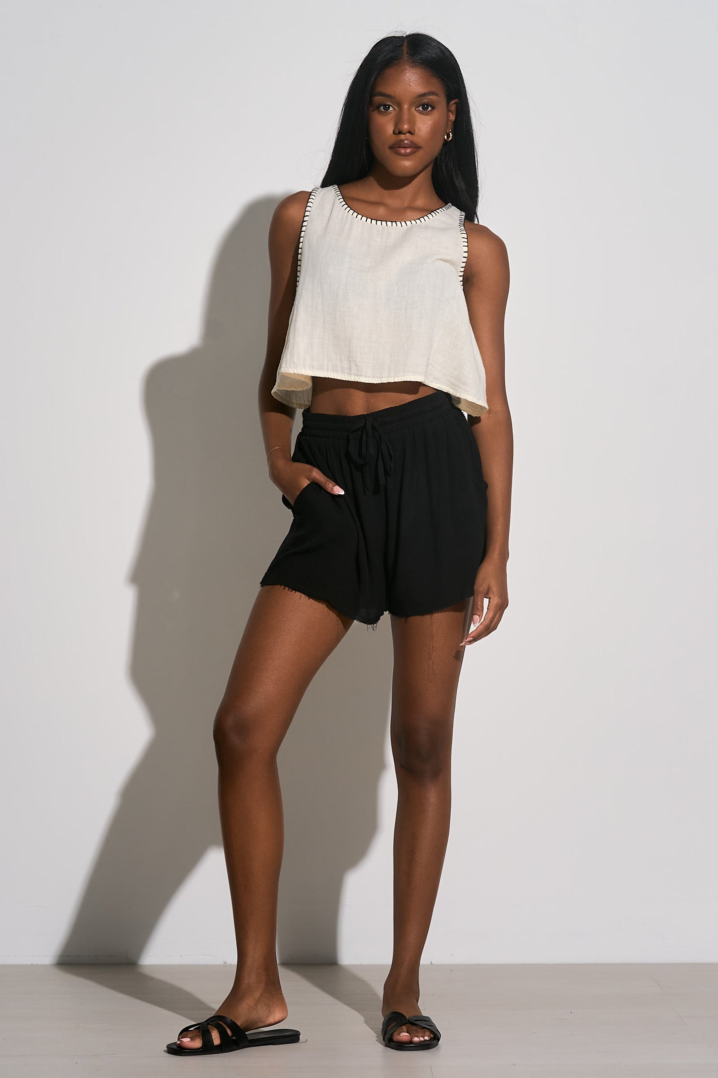 Flowy Cropped Tank Top - Off White