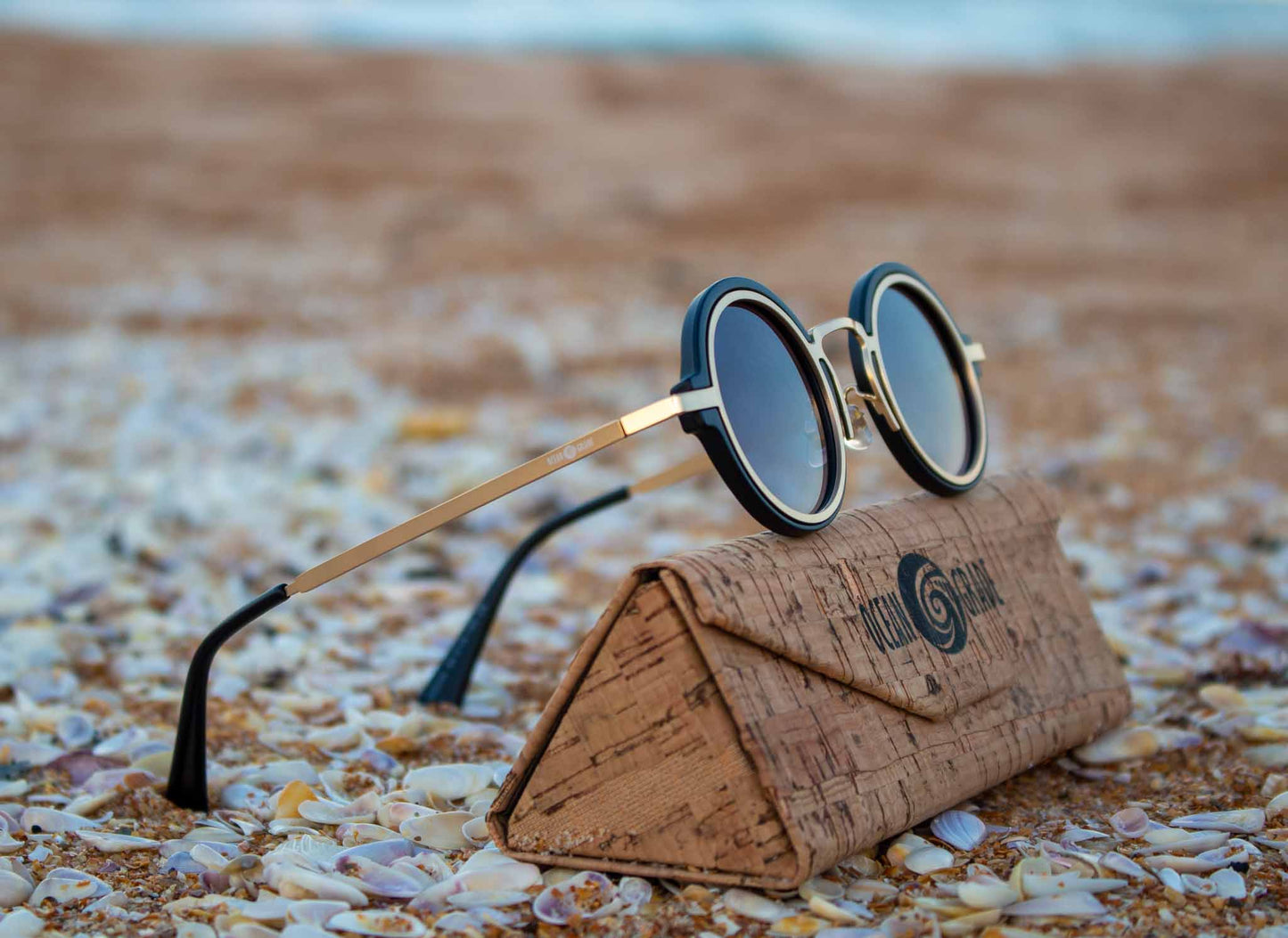 Muse Sunglasses - Black and Gold