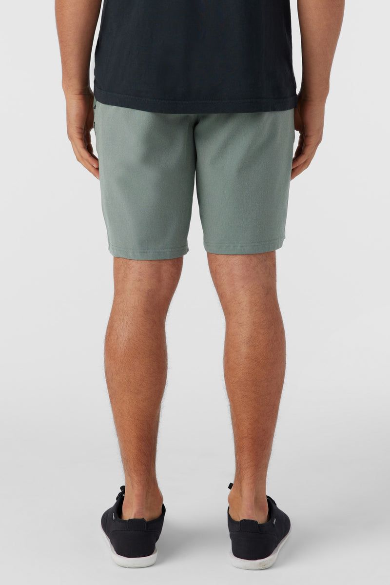 Reserve Light Check 19" Hybrid Shorts - Dark Olive