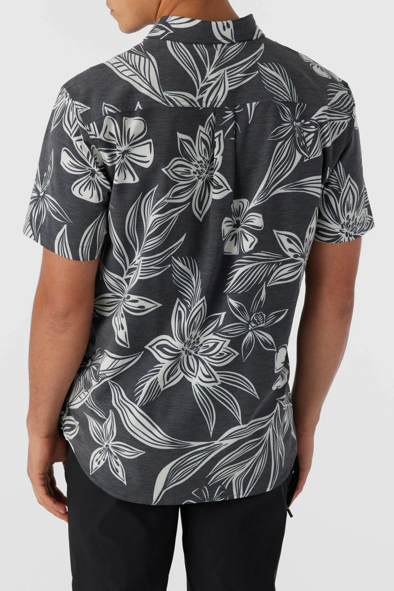 Traveler UPF Traverse Standard Short Sleeve Button-Down Shirt - Black 2