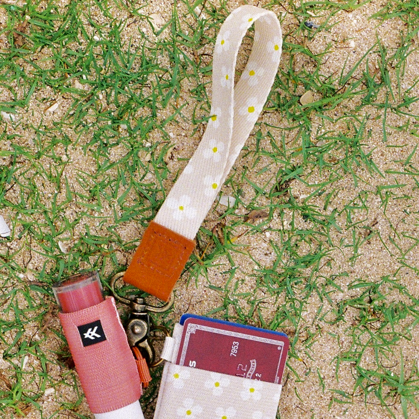 Wrist Lanyard - Luna (Beige)