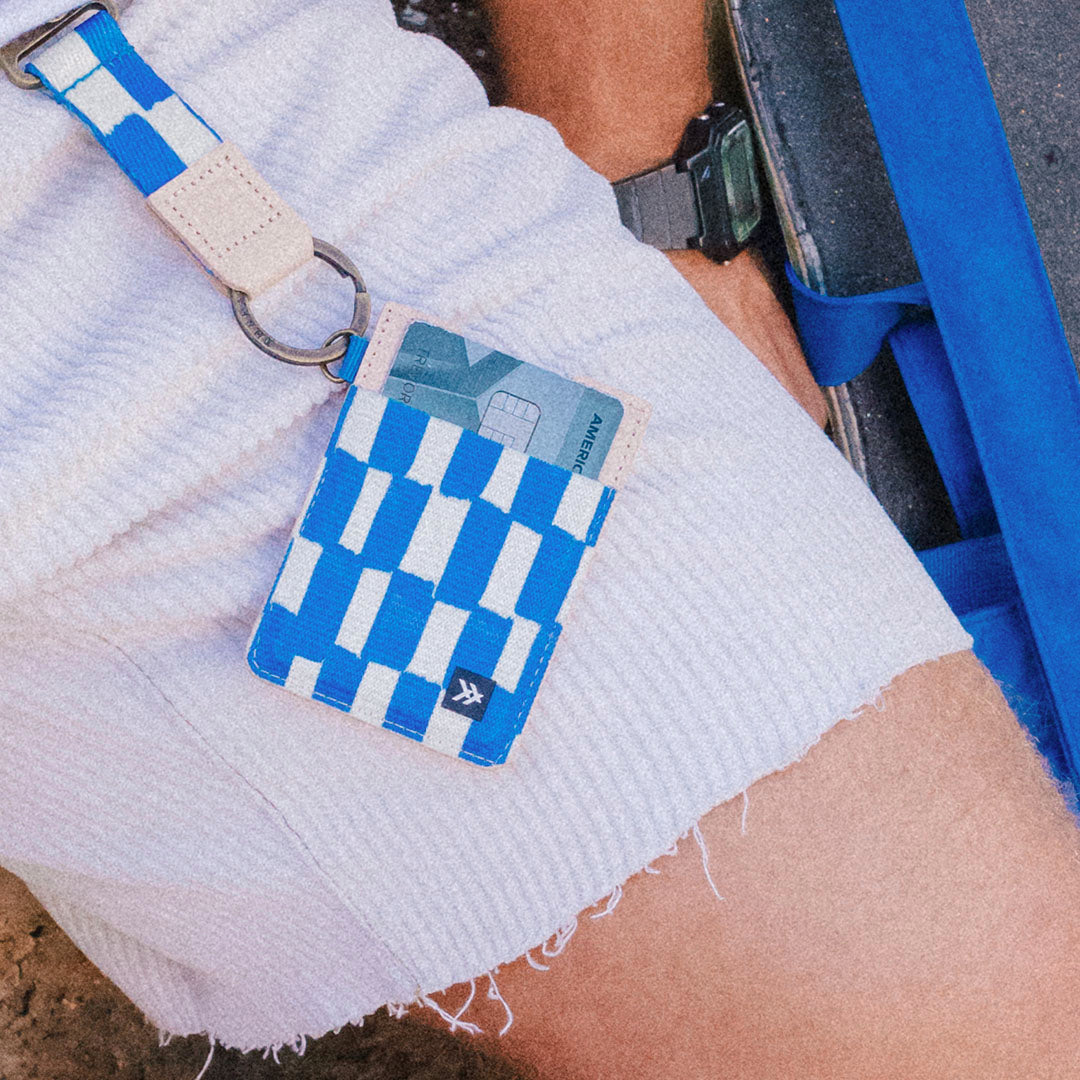 Vertical Wallet - Scout (Royal)