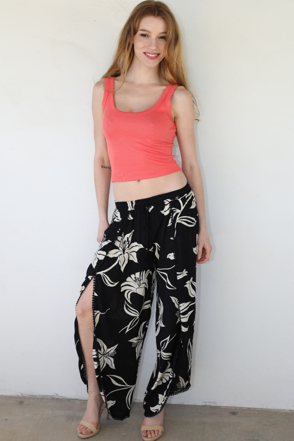 Pants with Ruffles and Tassel Drawstring - Black