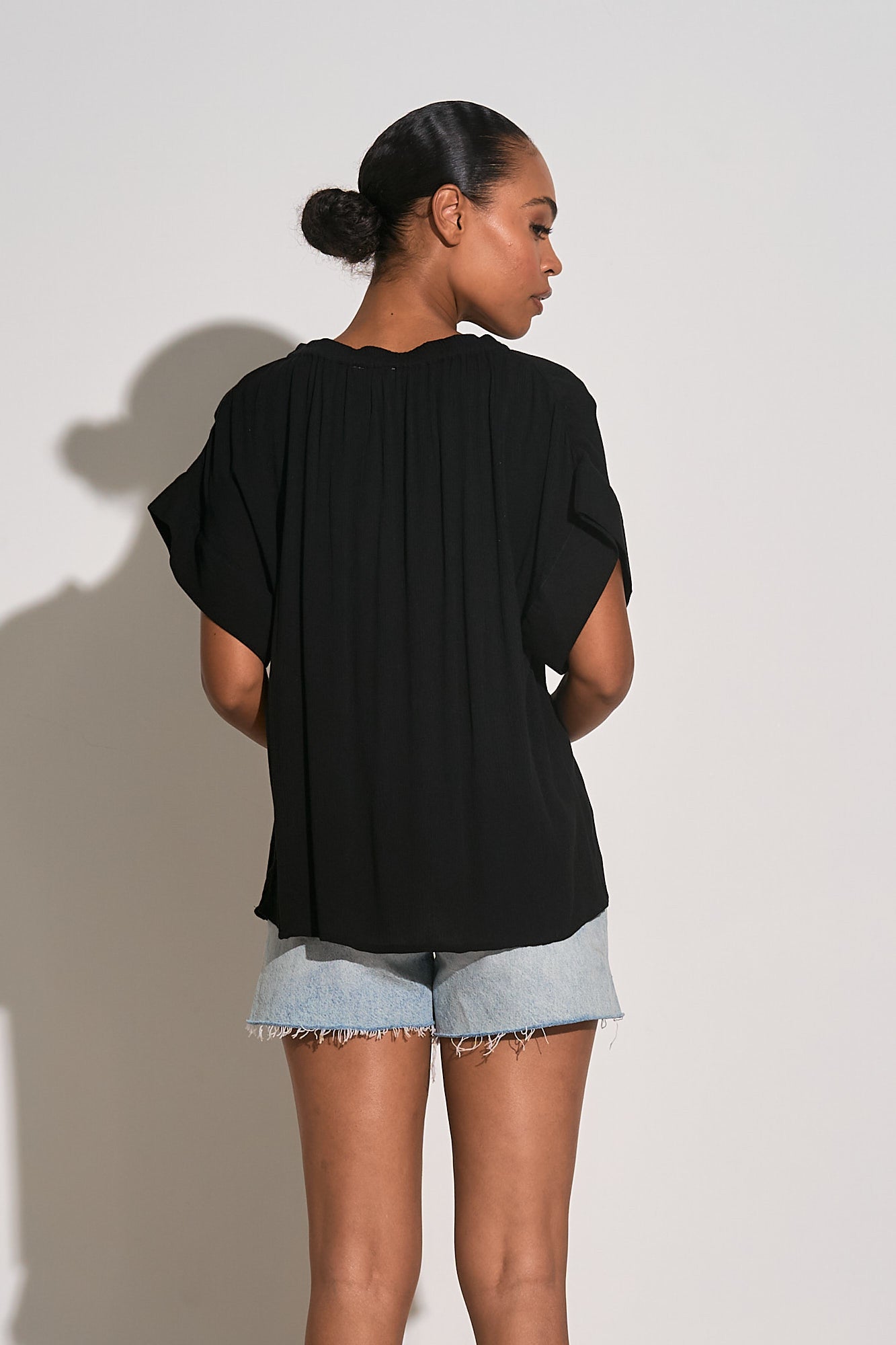 Short Sleeve V-Neck Top - Black