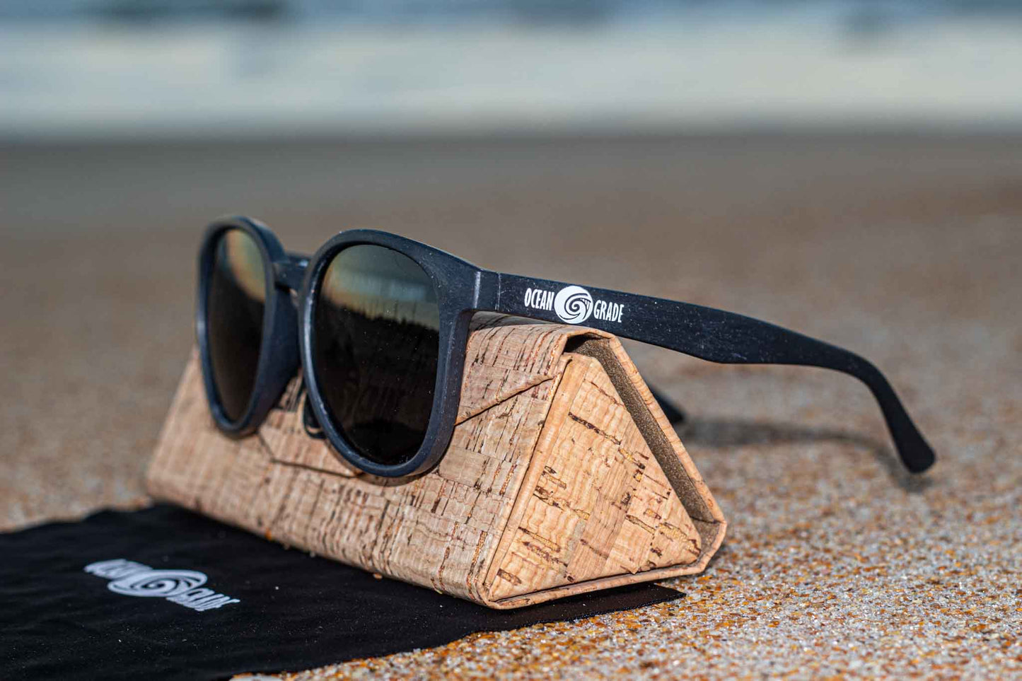 Sand Bar Sunglasses - Black/Black