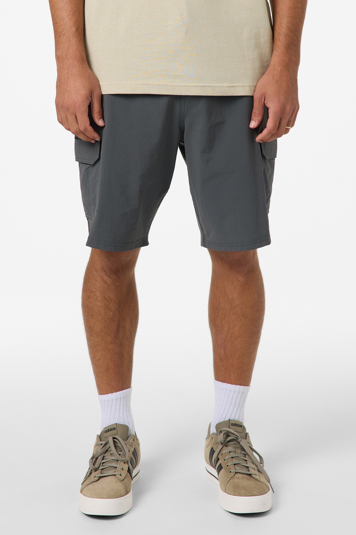 Traveler Cargo 20" Hybrid Shorts - Dark Shadow