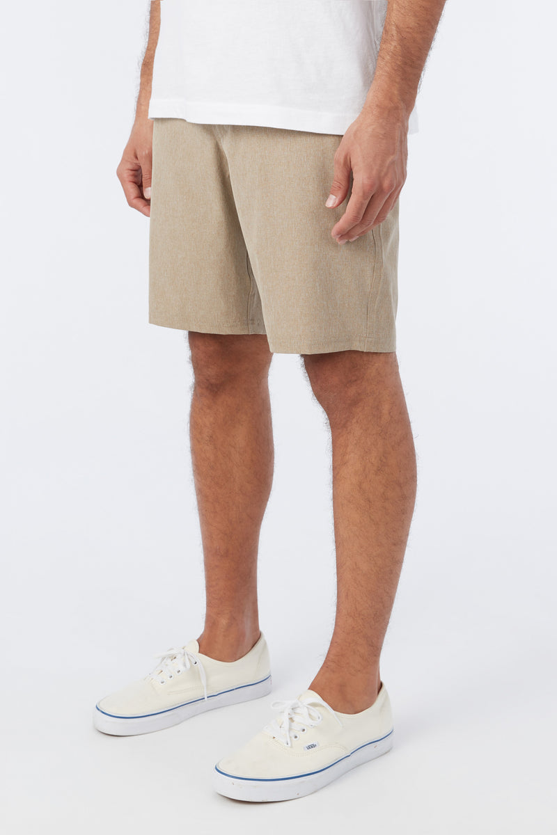 Reserve Heather 19" Hybrid Shorts - Khaki