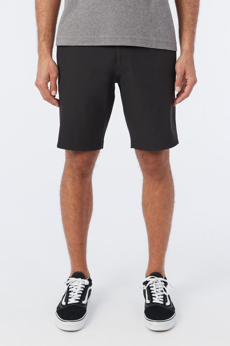 Reserve Light Check 19" Hybrid Shorts - Black