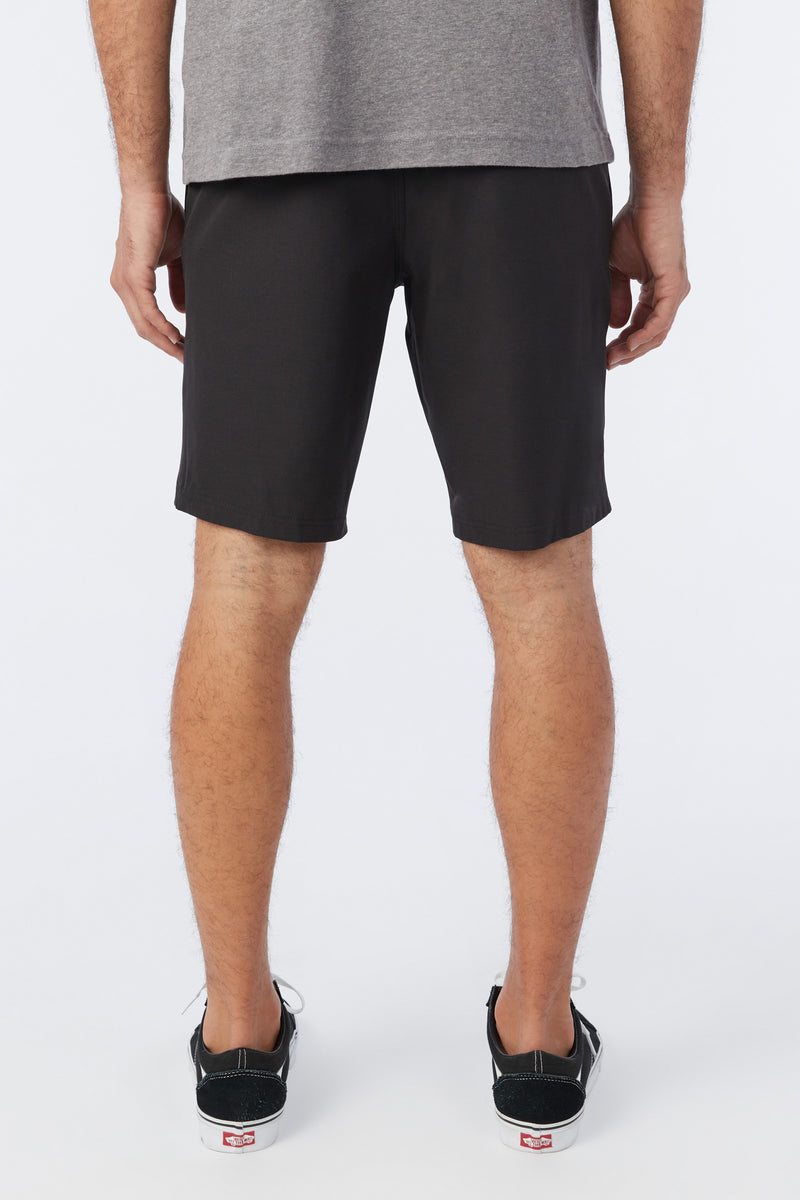 Reserve Light Check 19" Hybrid Shorts - Black